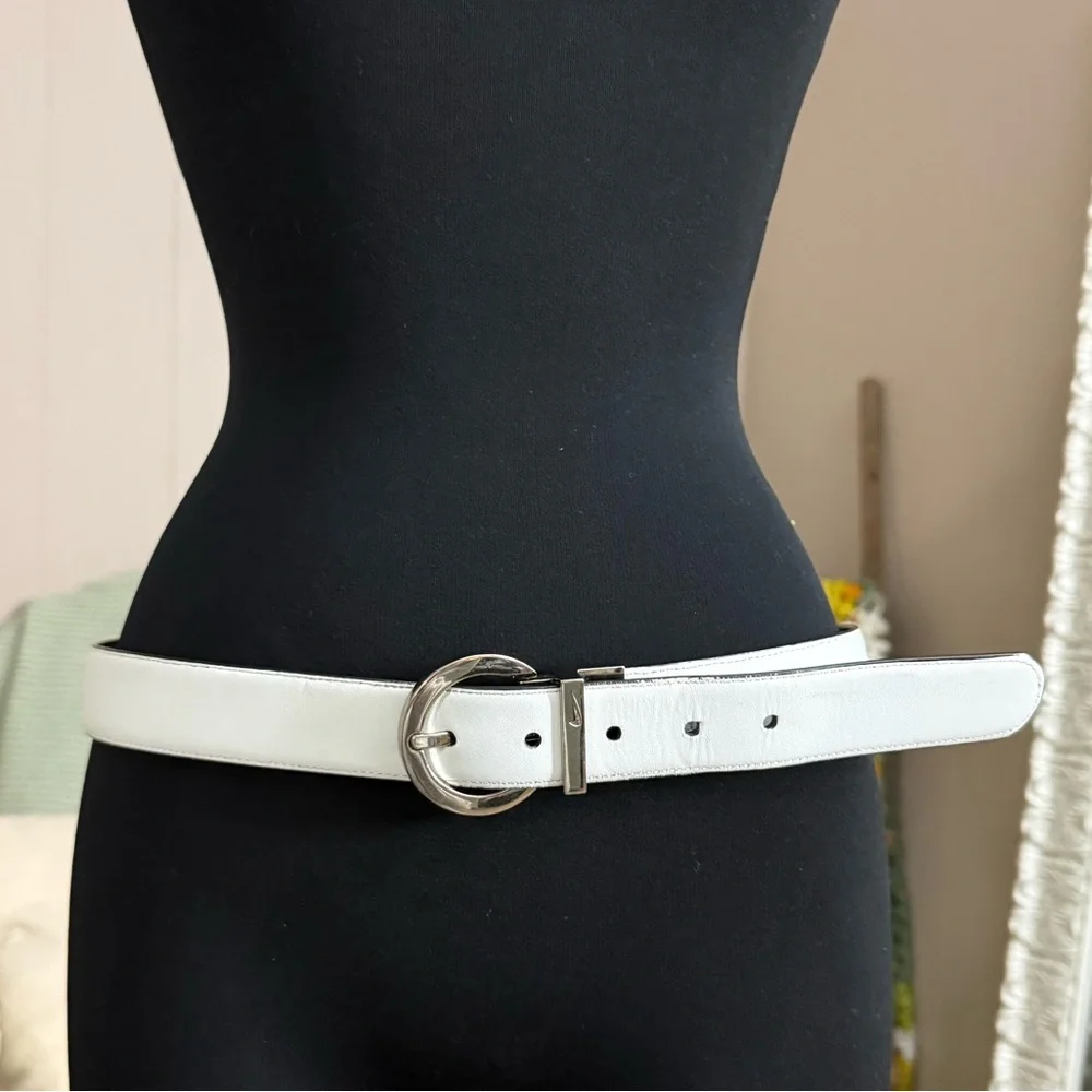 Nike Golf • Leather Black/White Reversible Belt